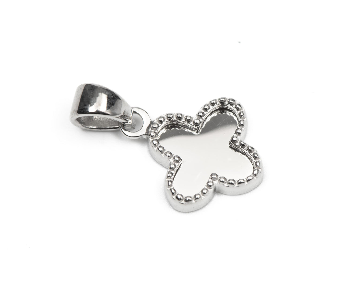 Clover Pendant and Chain